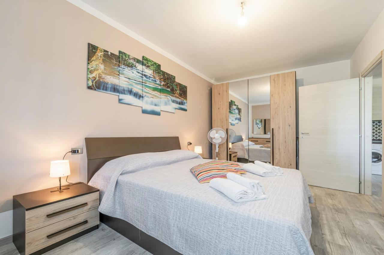Domus Lucis Apartment Terrace & Private Parking Marinella di Sarzana Exterior foto